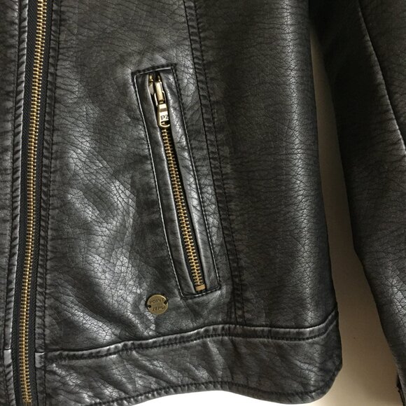 Point Zero Nicole Benisti Vegan Leather Moto Jacket - Picture 4 of 16